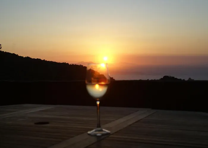 Дом отдыха With Garden In Kritinia