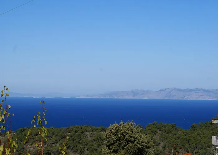Holiday Home With Garden In Kritinia *