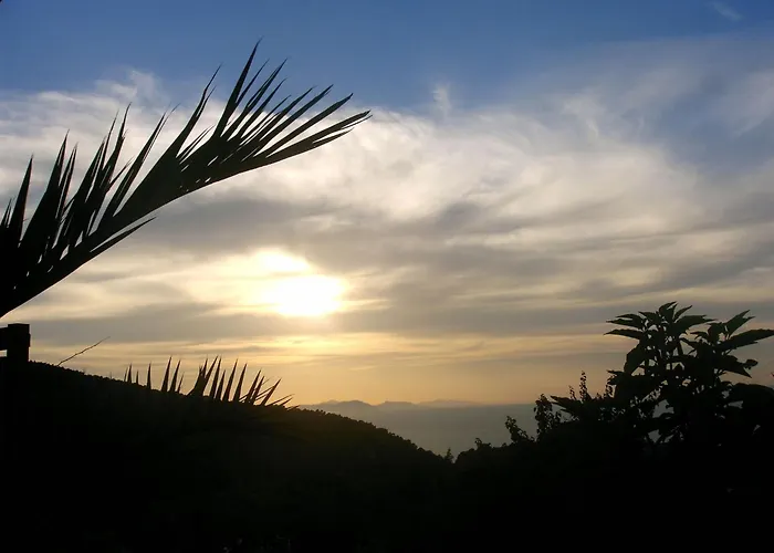 Дом отдыха With Garden In